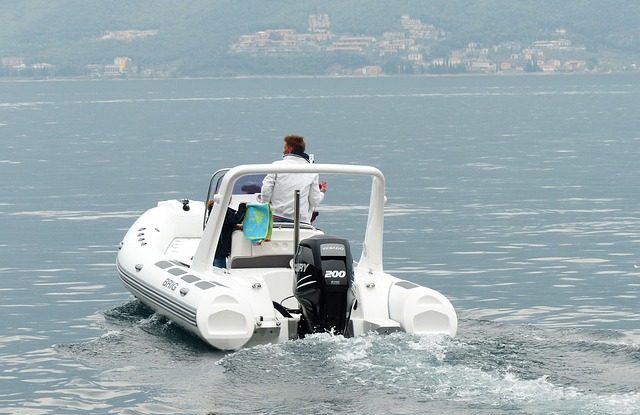 Licencia de navegación en Sotogrande, titulín para barcos y motos de agua