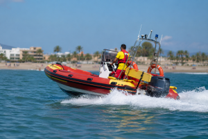 Titulaciones náuticas para socorrismo y salvamento en playas